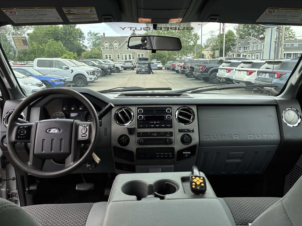 Used 2014 Ford F250 XLT w/ Snow Plow Prep Package AWD/4WD image 15