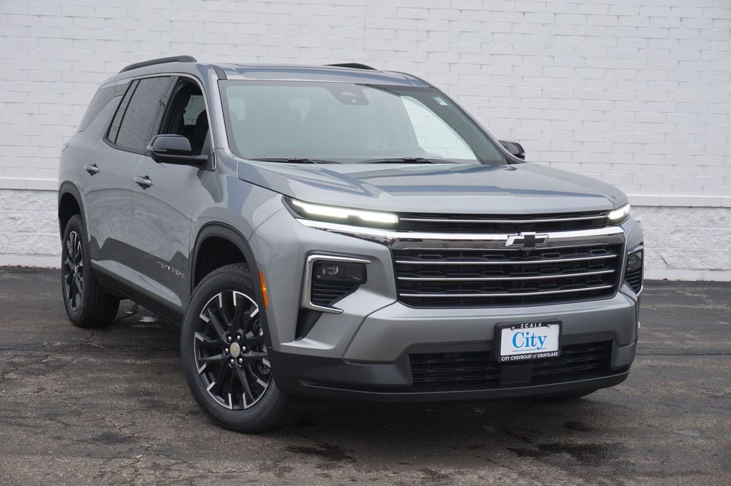 New 2026 Chevrolet Traverse LT image 3