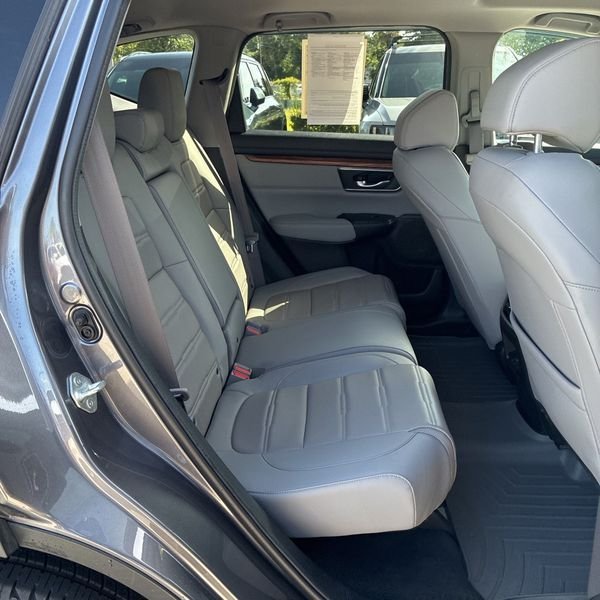 Used 2021 Honda CR-V Touring image 11