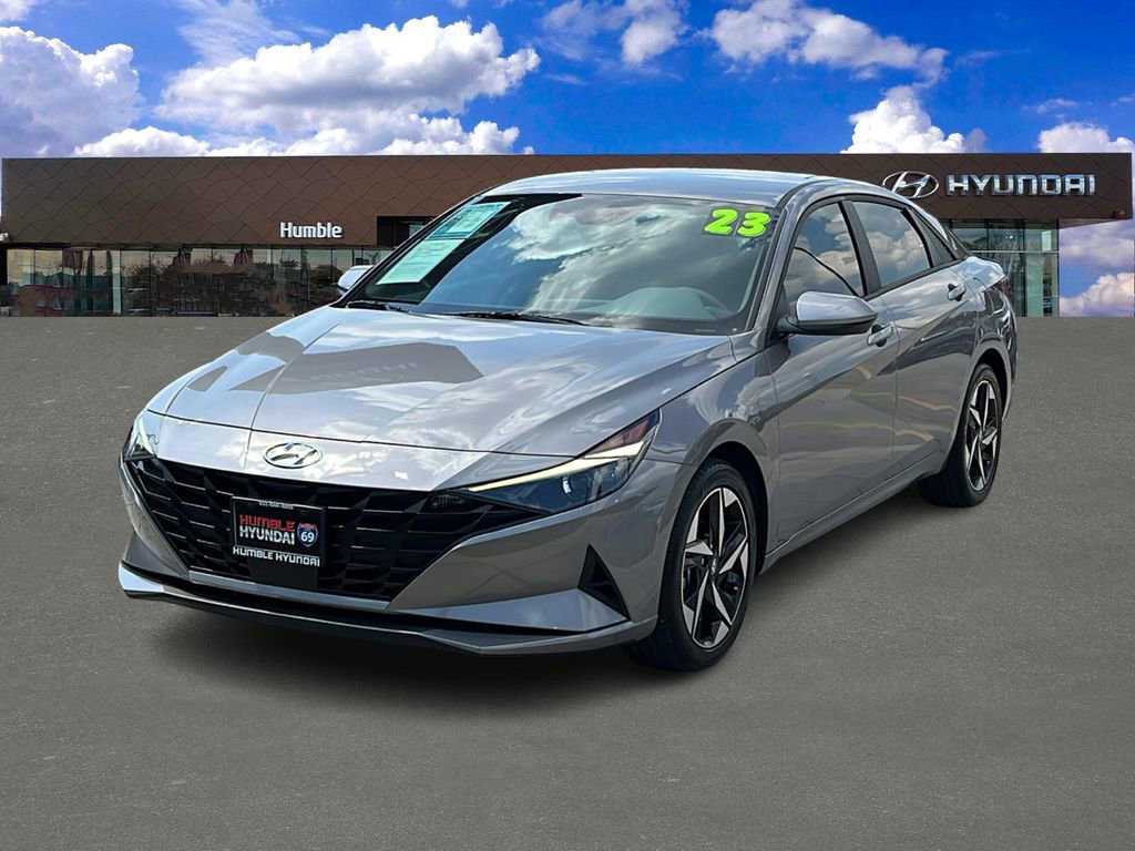 Used 2023 Hyundai Elantra SEL w/ Convenience Package