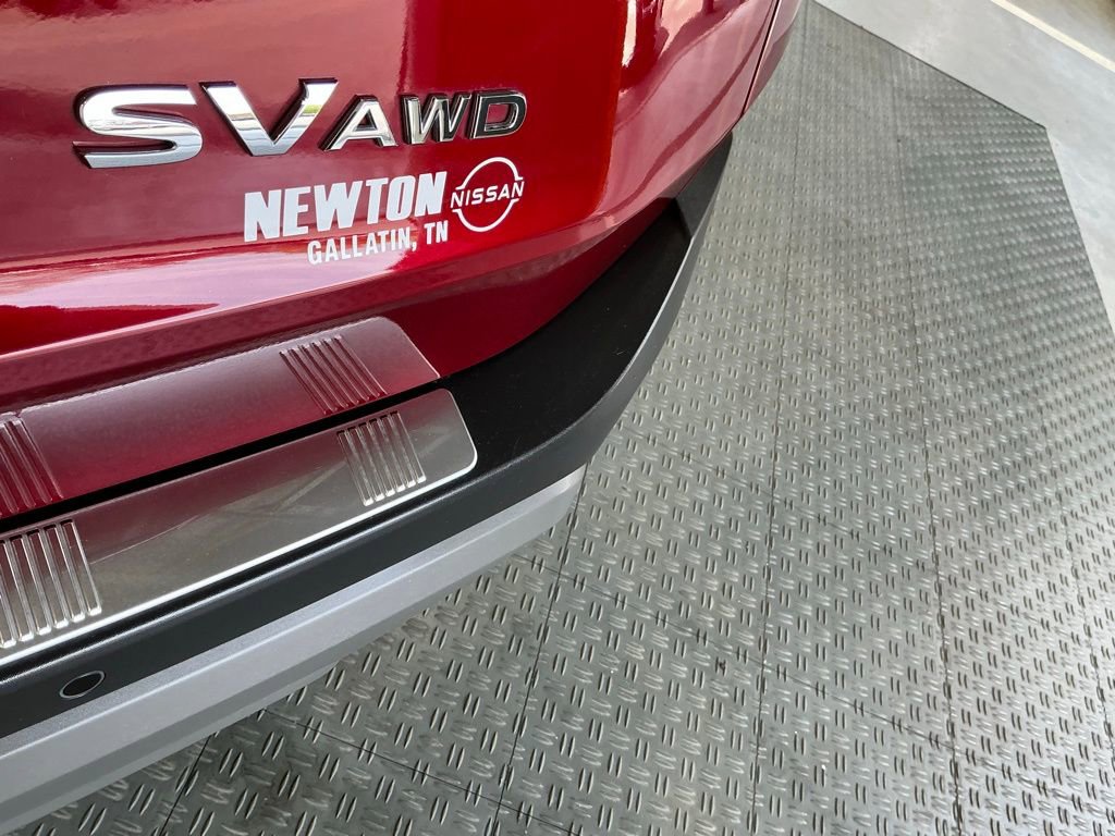 Used 2023 Nissan Rogue SV w/ SV Premium B Package image 6