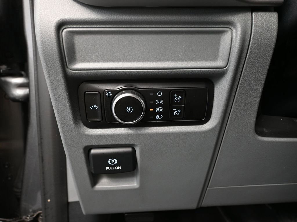 Used 2023 Ford F150 XLT image 30