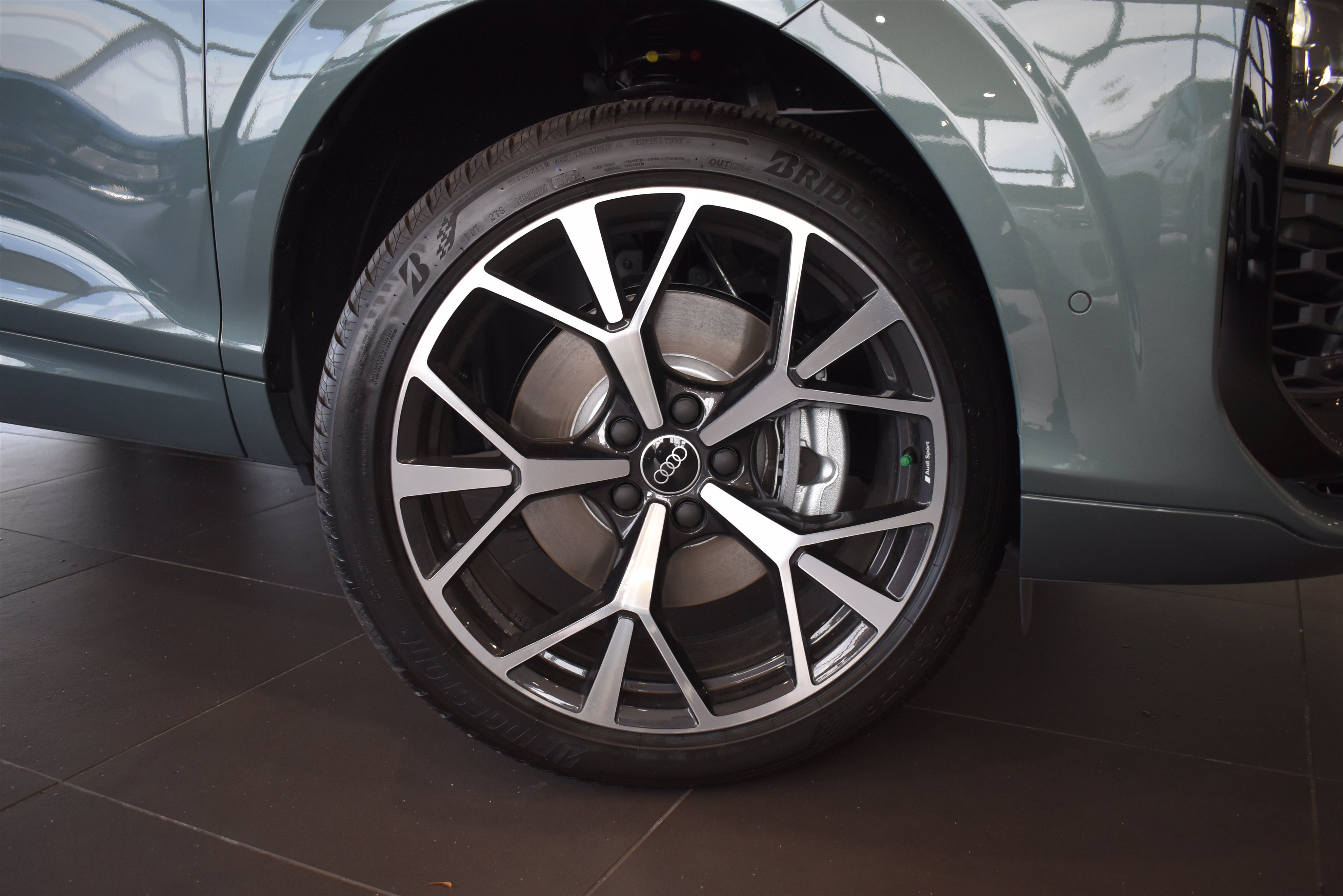 New 2026 Audi Q3 quattro 2.0T AWD/4WD image 2
