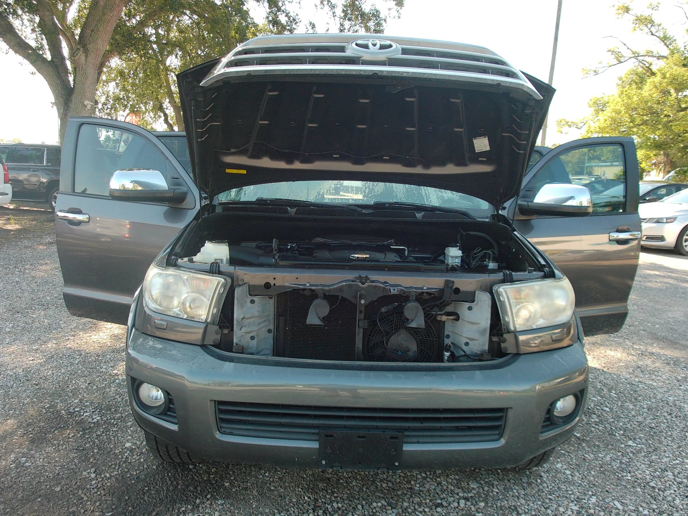 Used 2014 Toyota Sequoia Limited RWD image 46