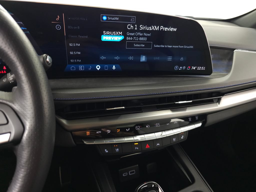 Used 2025 Cadillac XT4 Sport FWD image 25