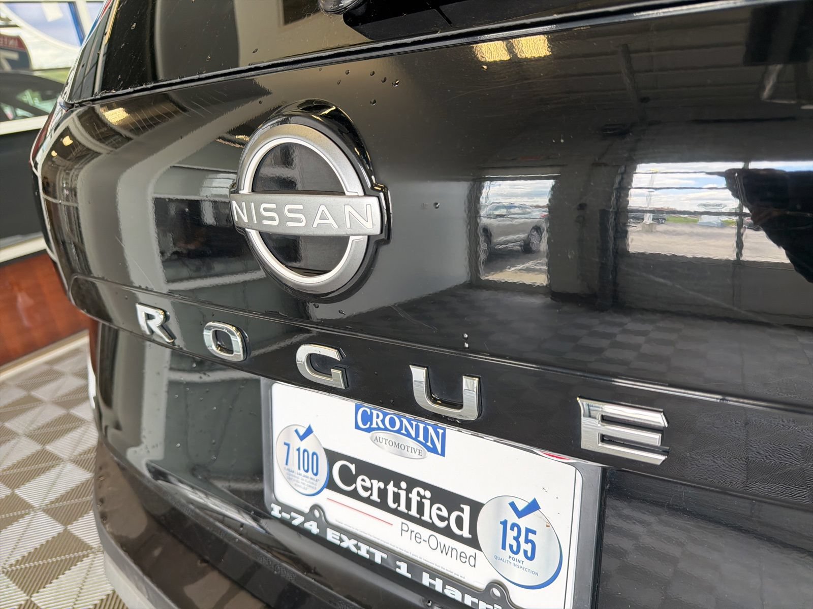Used 2023 Nissan Rogue SV AWD/4WD image 10