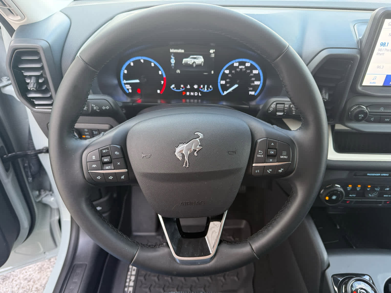 Used 2024 Ford Bronco Sport Heritage w/ Heritage Convenience Package image 2