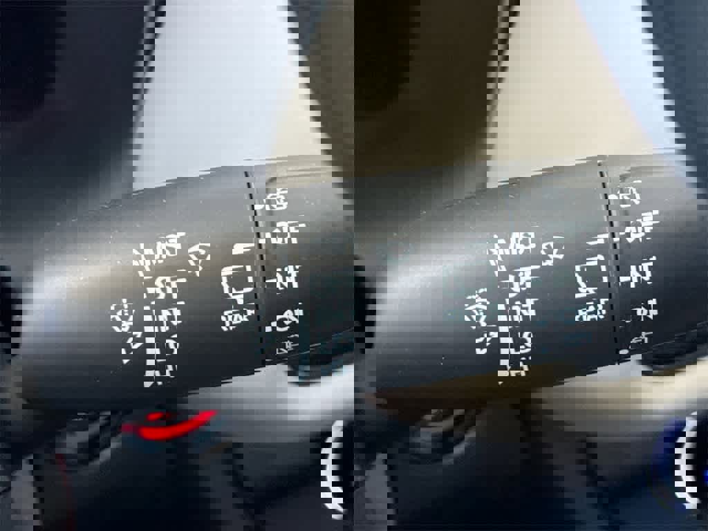 Certified 2025 Honda HR-V LX image 25