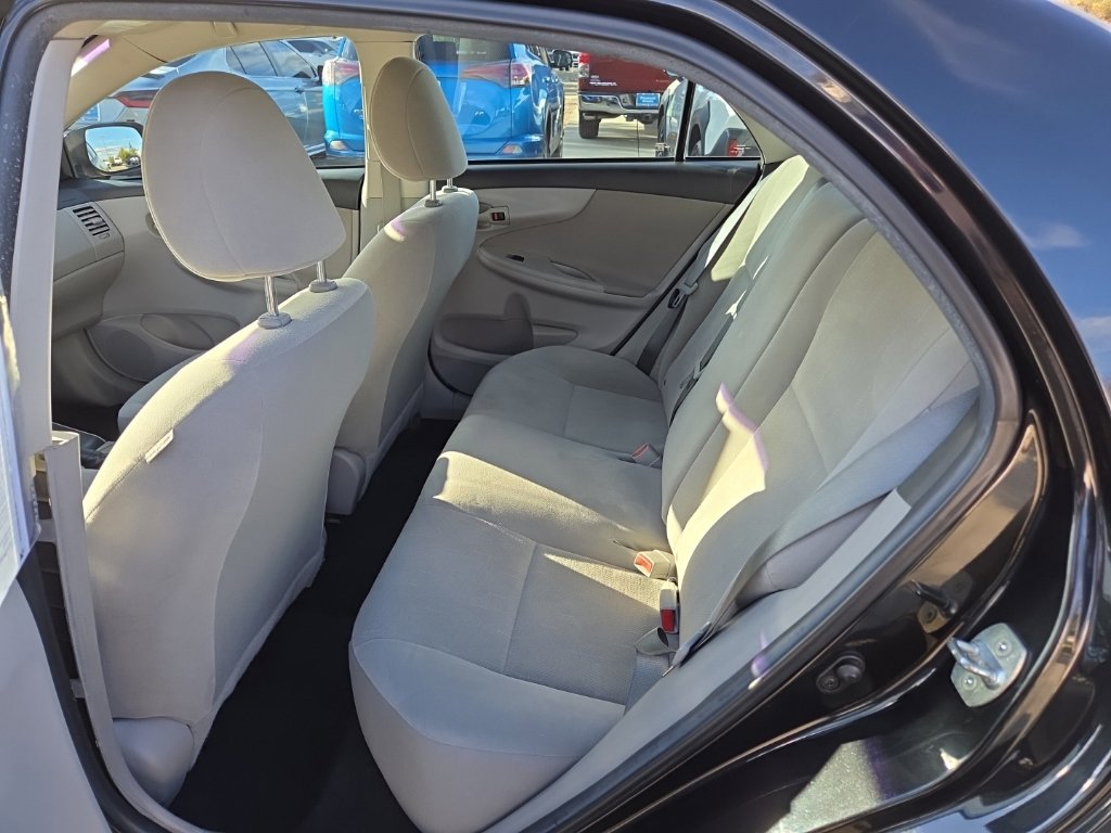 Used 2013 Toyota Corolla L FWD image 17