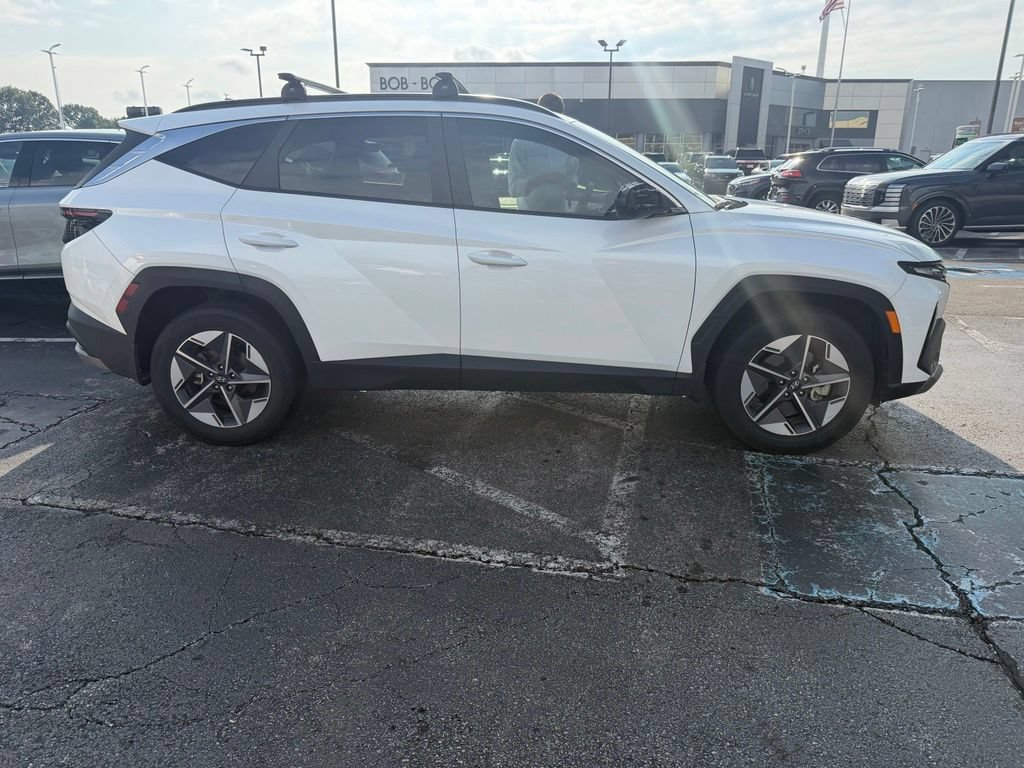 Used 2025 Hyundai Tucson SEL AWD/4WD image 3