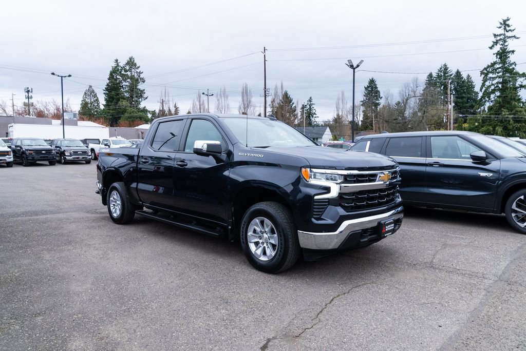 Used 2023 Chevrolet Silverado 1500 LT w/ Leather Package image 27