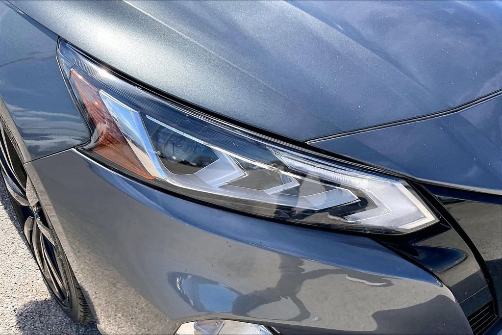 Used 2022 Nissan Altima 2.5 SR w/ Midnight Edition Package image 33