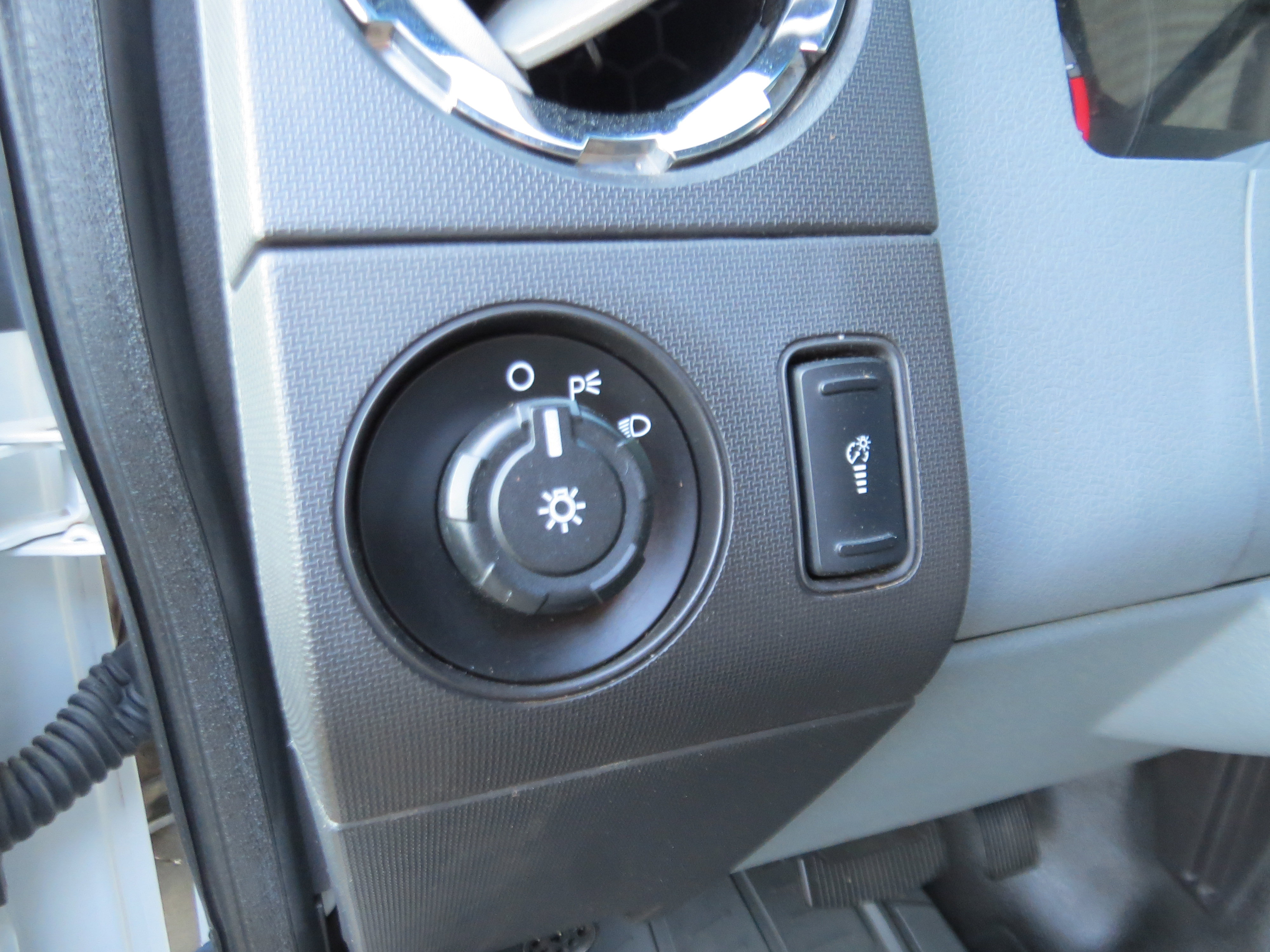 Used 2013 Ford F650 2WD Regular Cab Super Duty image 13