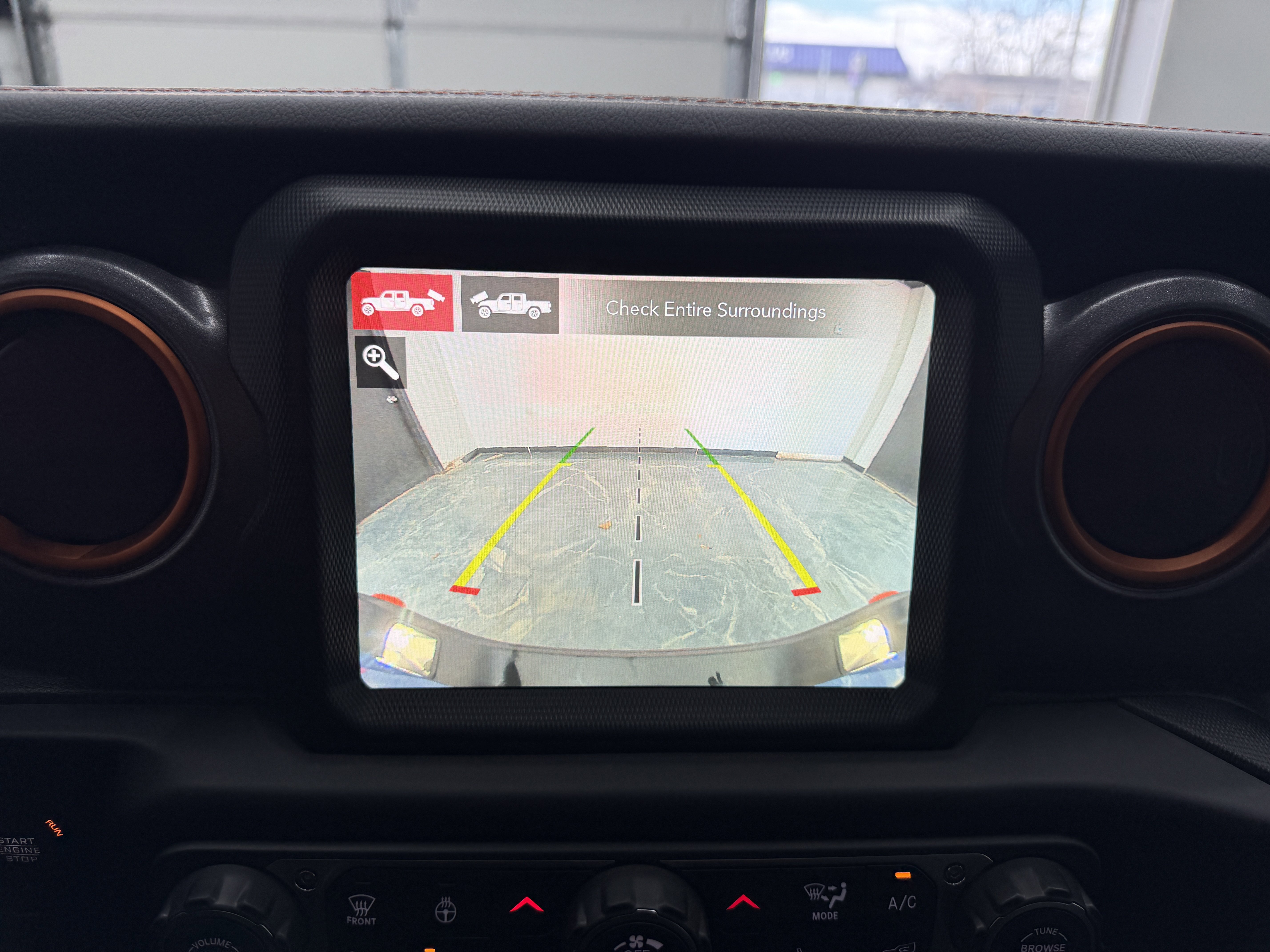 Used 2023 Jeep Gladiator Mojave w/ Dual Top Group image 17