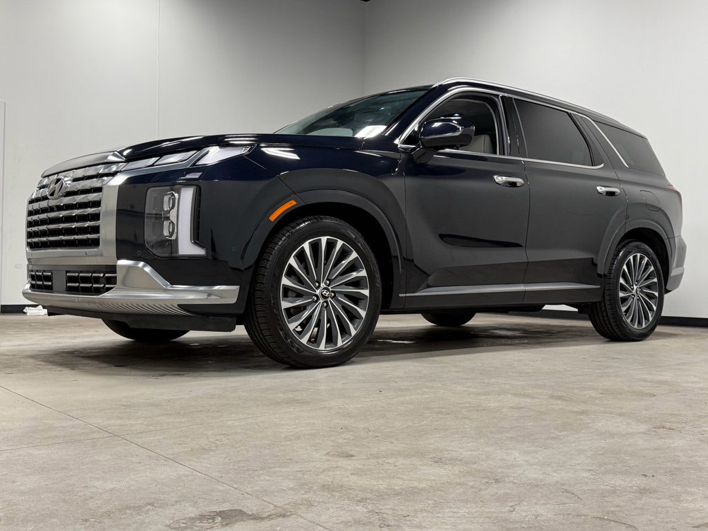 Used 2024 Hyundai Palisade Calligraphy image 5