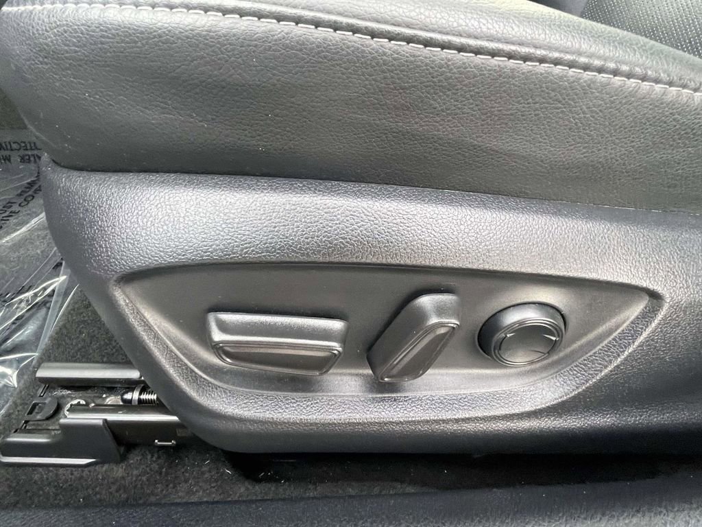 Used 2023 Toyota Camry XSE w/ Navigation Package image 22