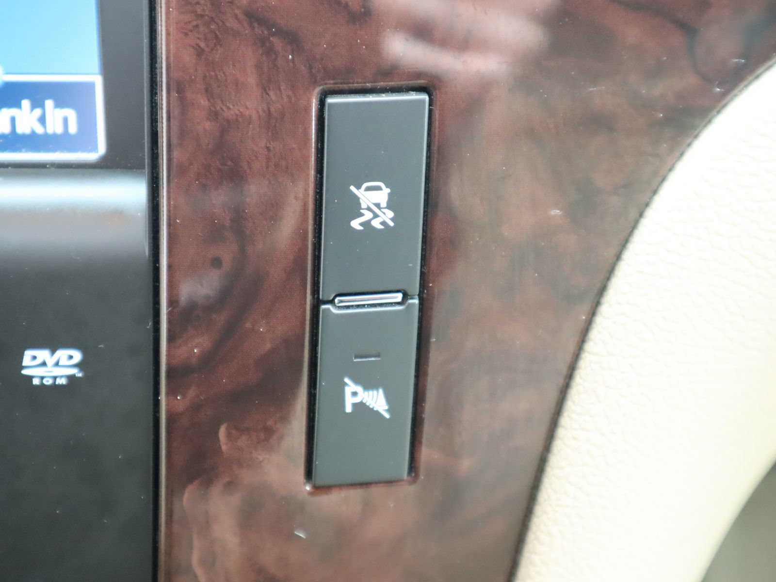 Used 2009 Cadillac Escalade EXT AWD/4WD image 43