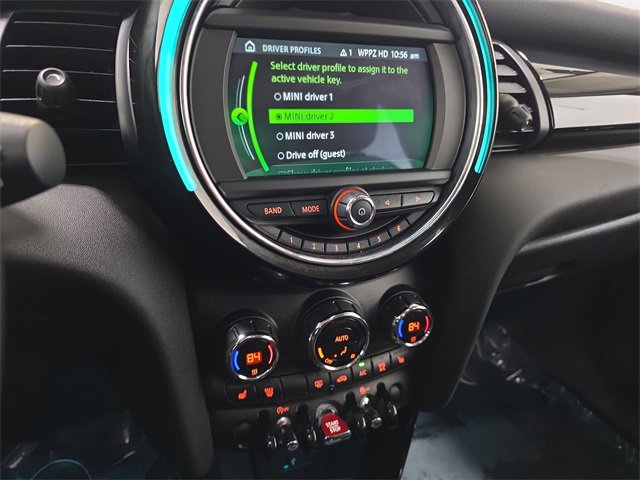 Used 2021 MINI Cooper 4-Door Hardtop w/ 6.5" Touchscreen Package image 19