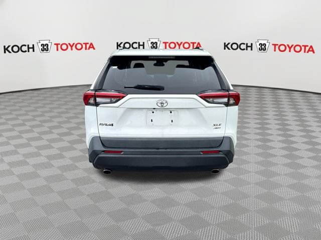 Used 2020 Toyota RAV4 XLE Premium AWD/4WD image 7