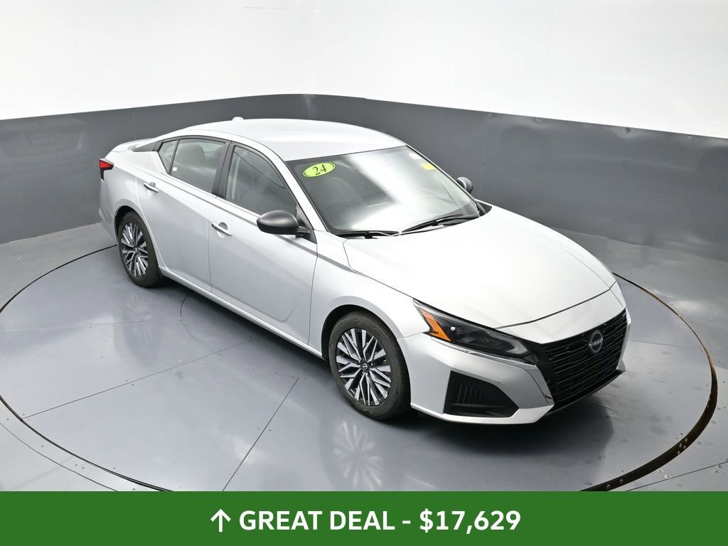 Used 2024 Nissan Altima 2.5 SV image 43