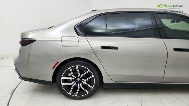 Used 2024 BMW i7 M70 w/ Executive Package image 12