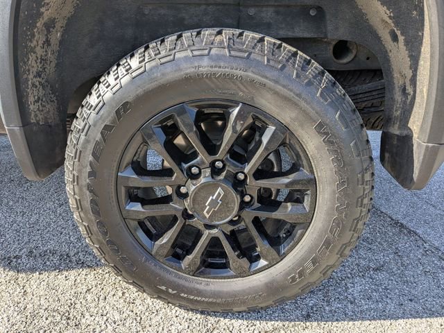 Used 2025 Chevrolet Silverado 2500 LT w/ Trail Boss Package AWD/4WD image 16
