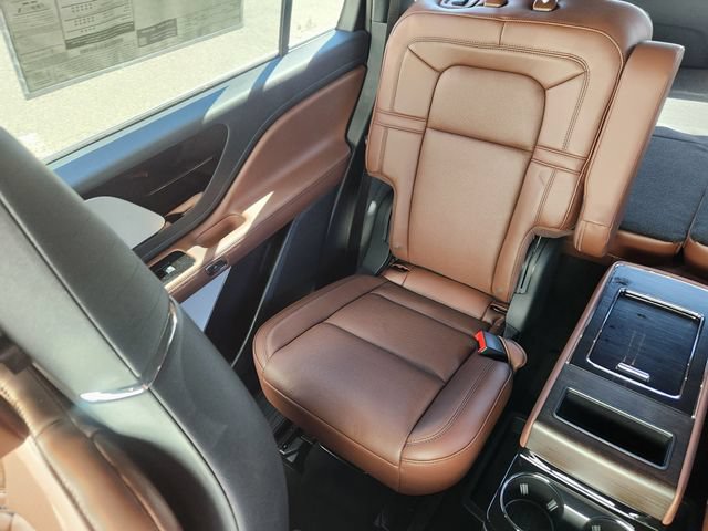 New 2026 Lincoln Aviator Reserve AWD/4WD image 13