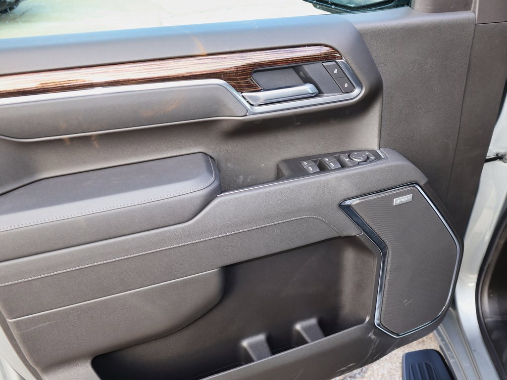 New 2026 GMC Sierra 1500 Elevation w/ Elevation Premium Package image 9