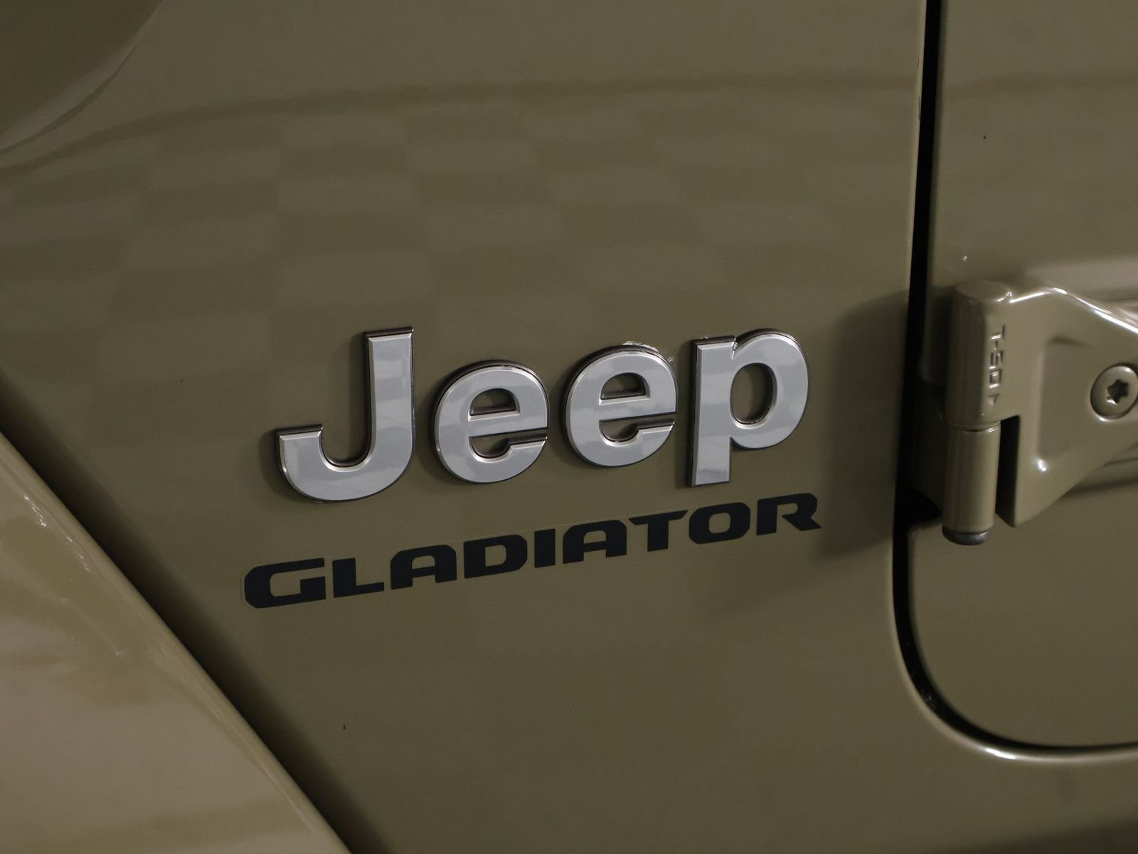 Used 2020 Jeep Gladiator Overland AWD/4WD image 24