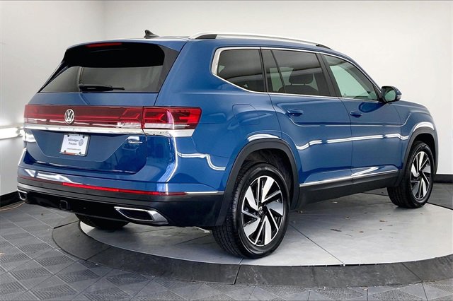 Used 2025 Volkswagen Atlas SEL image 13