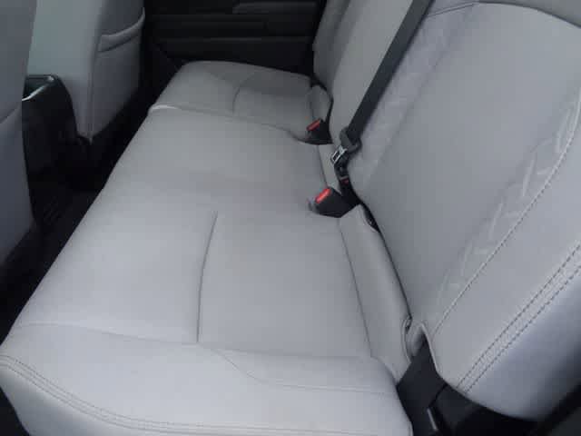 Used 2024 Toyota Tacoma SR5 AWD/4WD image 7