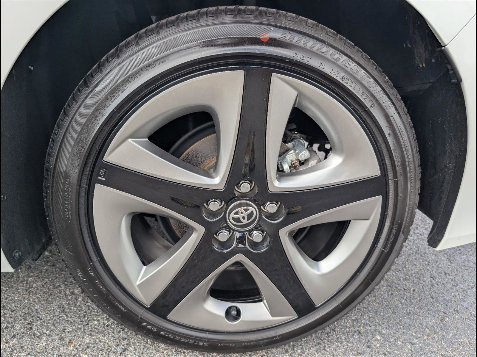 Used 2022 Toyota Prius Limited image 20