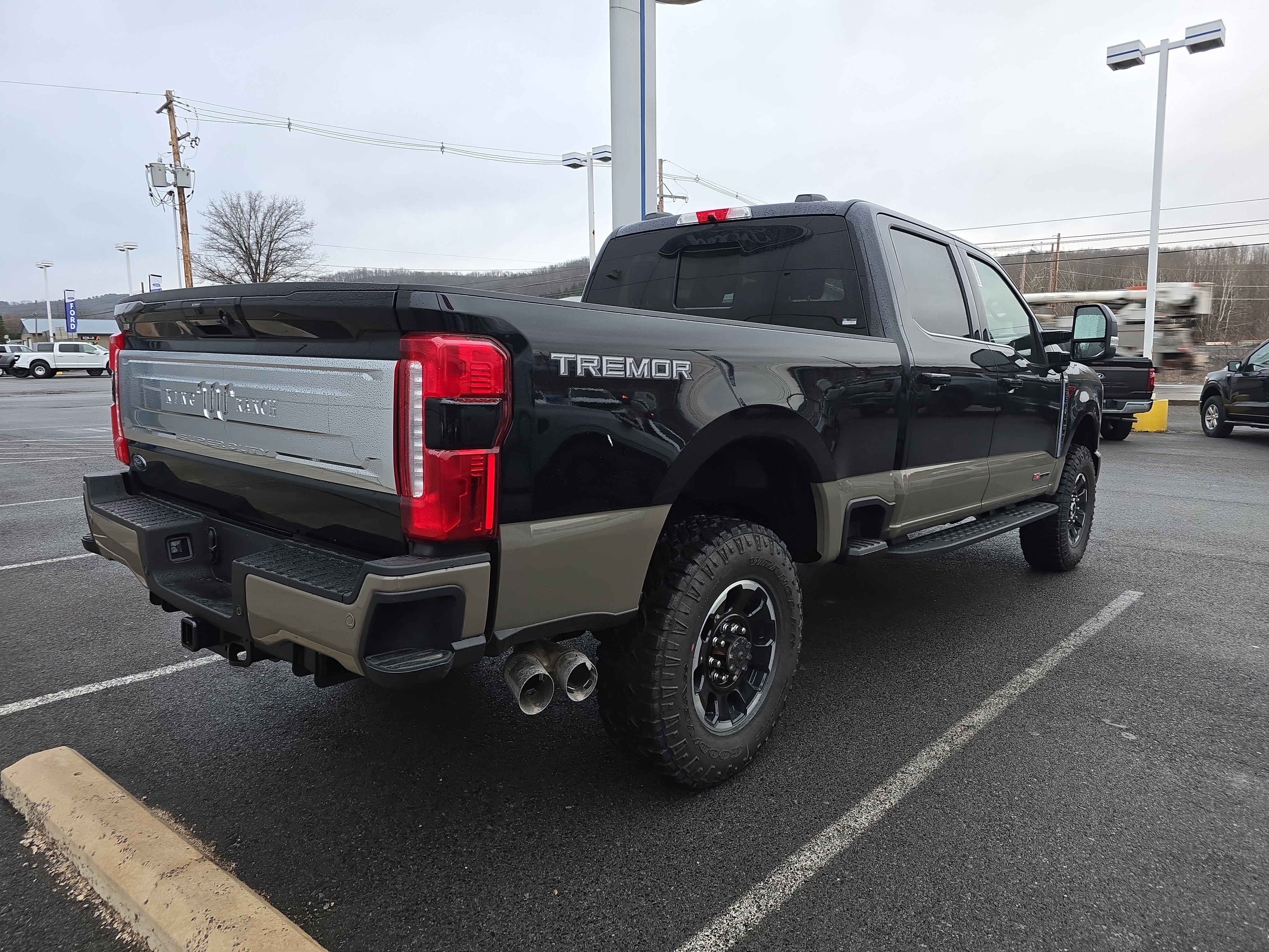 New 2026 Ford F250 King Ranch w/ Tremor Off-Road Package video 3