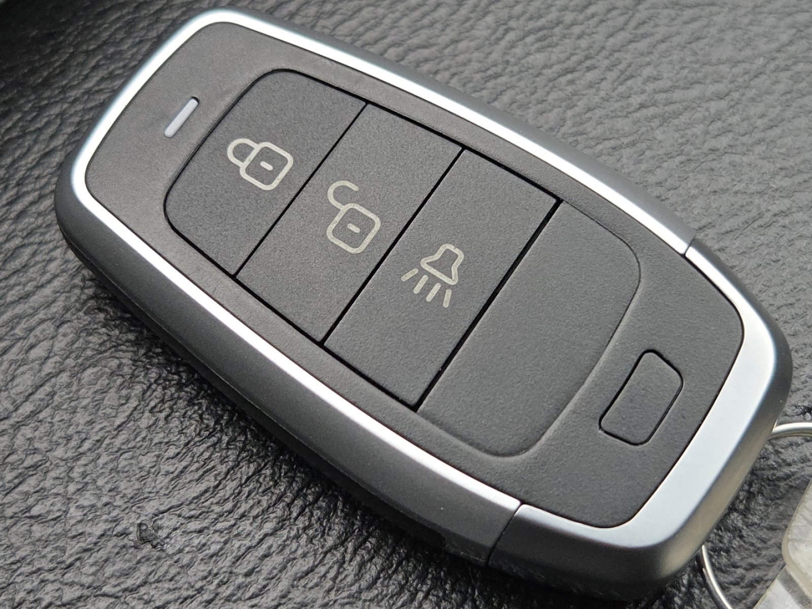 Used 2023 Jeep Compass Latitude w/ Convenience Group image 34