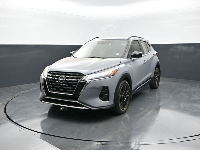 Certified 2024 Nissan Kicks SR w/ SR Premium Package FWD image 4