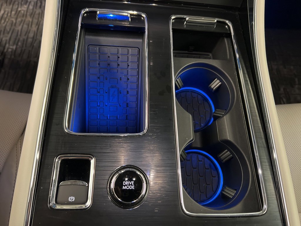 Used 2025 Lincoln Aviator Reserve w/ Equipment Group 201A image 14