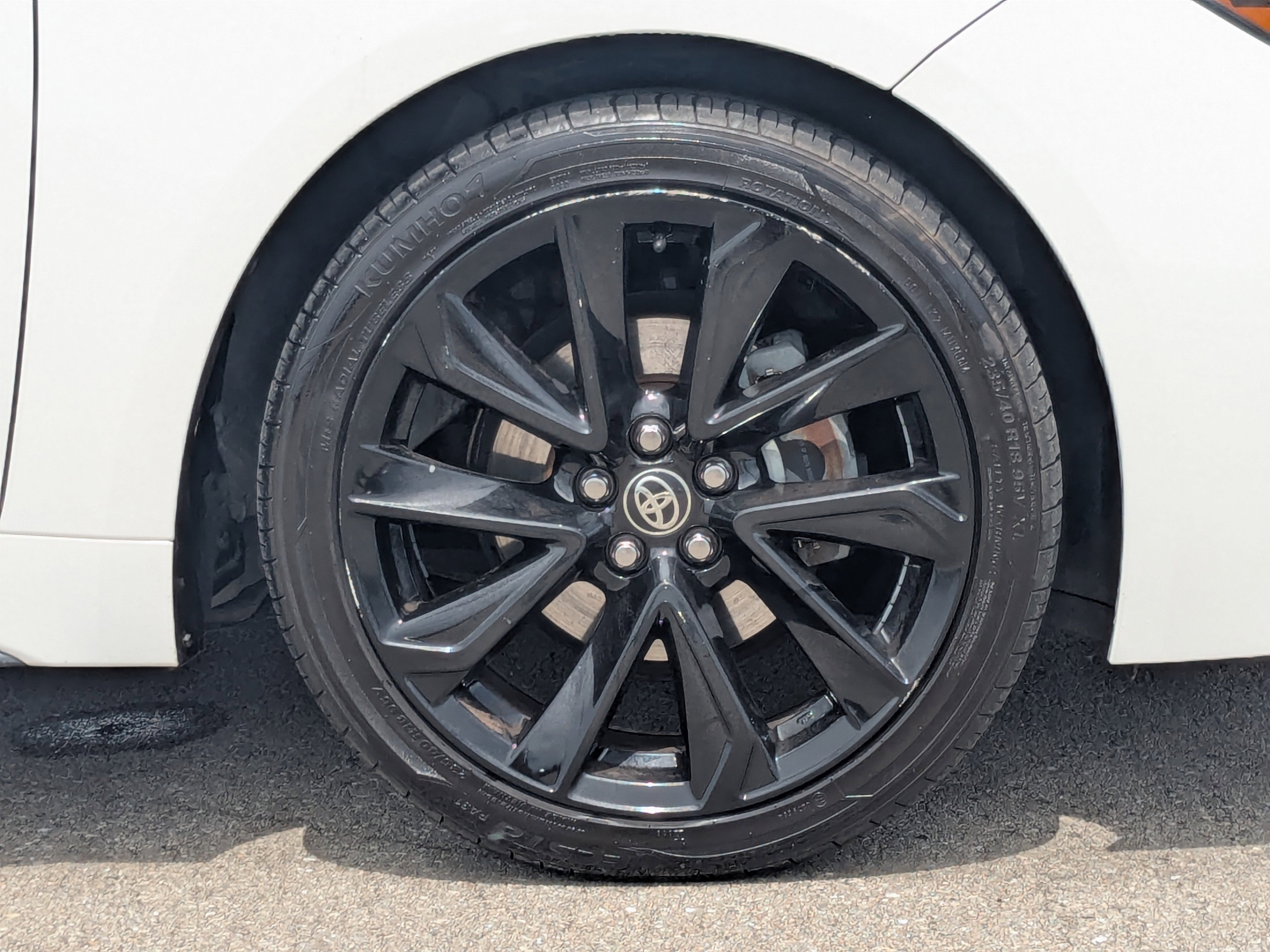 Used 2021 Toyota Corolla XSE image 11