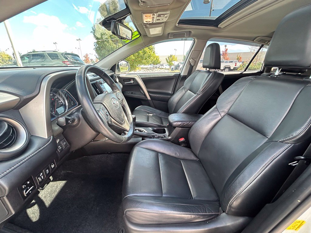 Used 2015 Toyota RAV4 Limited w/ Technology Package AWD/4WD image 14