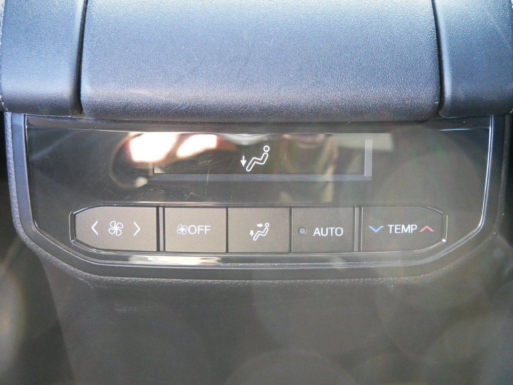 Used 2021 Toyota Highlander Limited AWD/4WD image 13