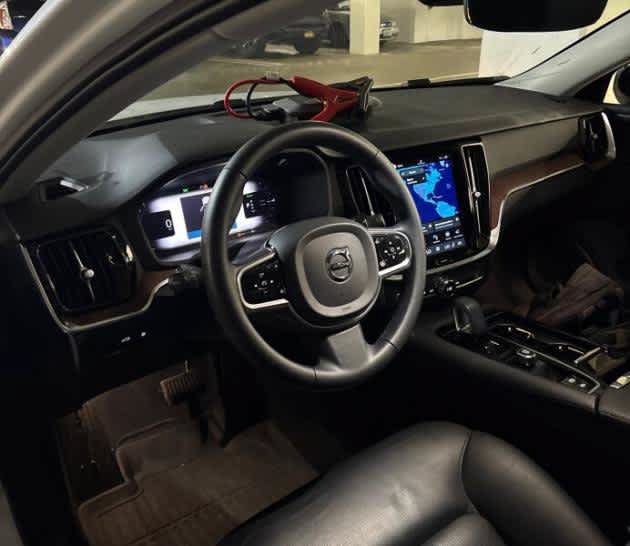 Used 2023 Volvo S60 T8 Plus w/ Climate Package AWD/4WD image 3