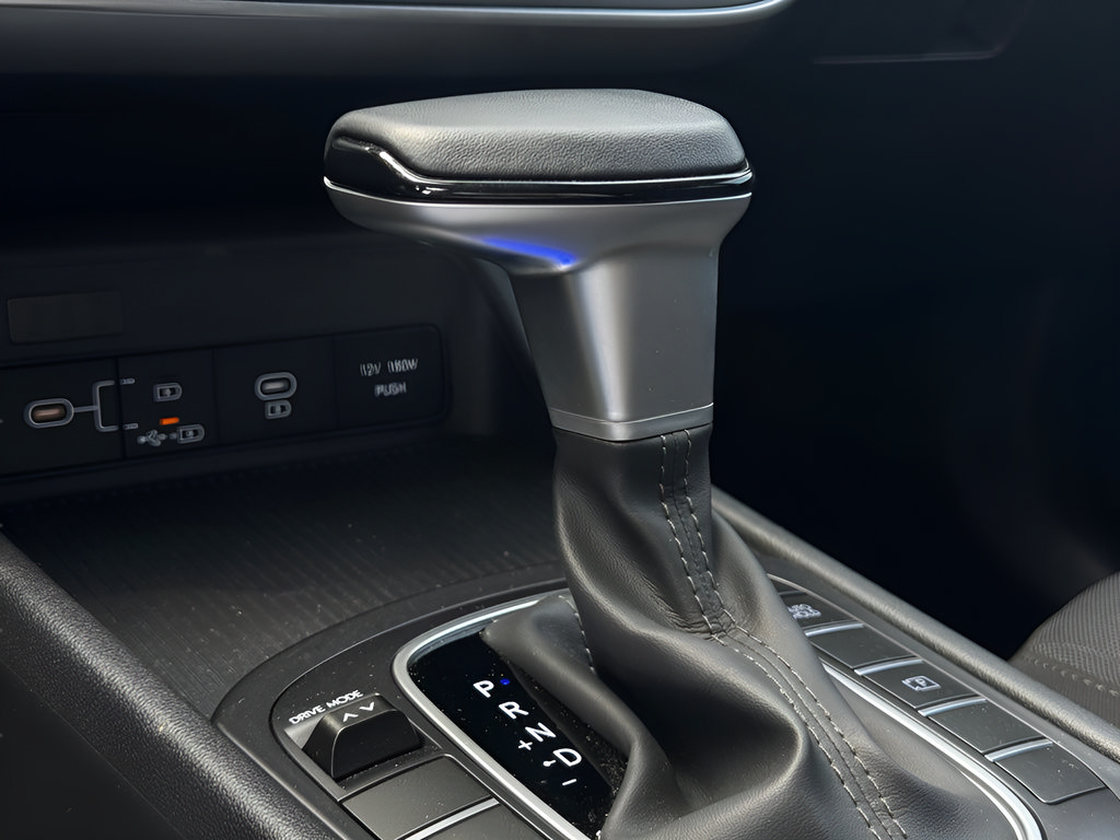 Certified 2024 Hyundai Kona SEL FWD image 29
