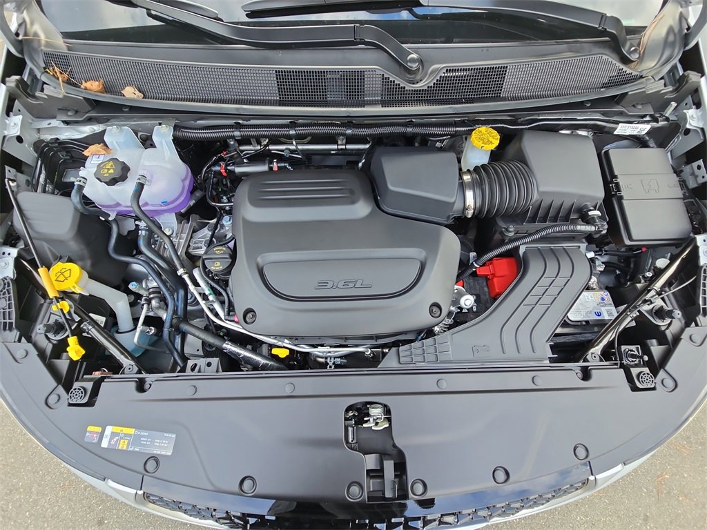 New 2026 Chrysler Pacifica Pinnacle w/ Trailer Tow Group image 32