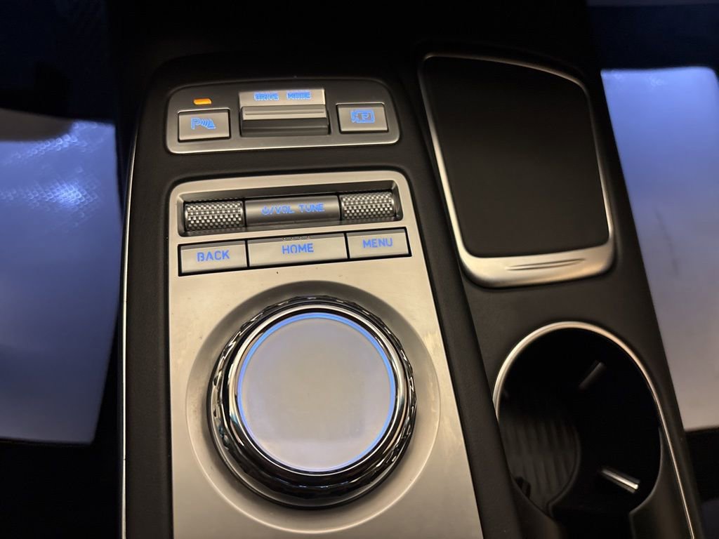 Used 2025 Genesis Electrified GV70 Advanced image 21