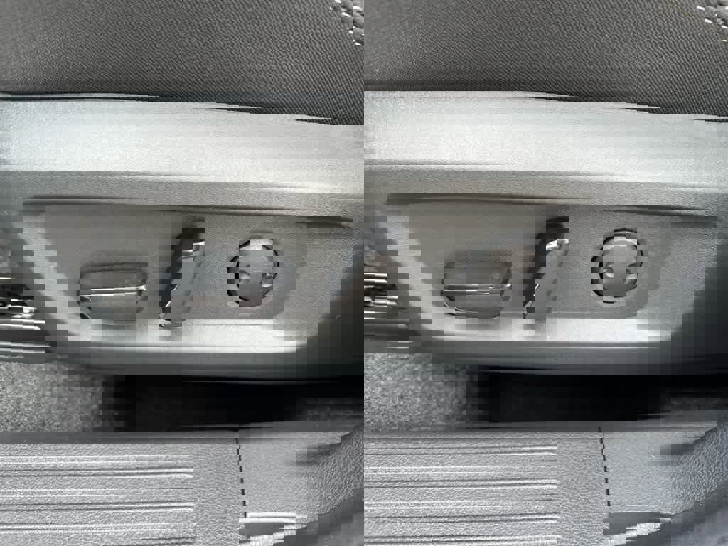 New 2026 Nissan Rogue SV image 12