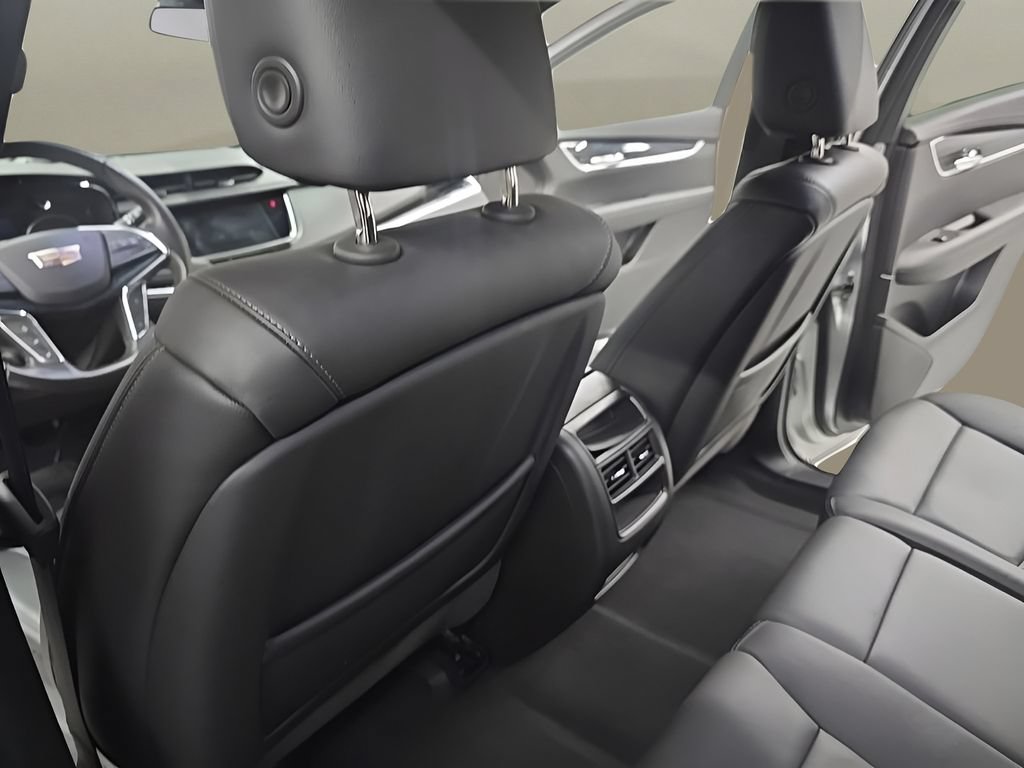 Used 2020 Cadillac XT5 Premium Luxury AWD/4WD image 16