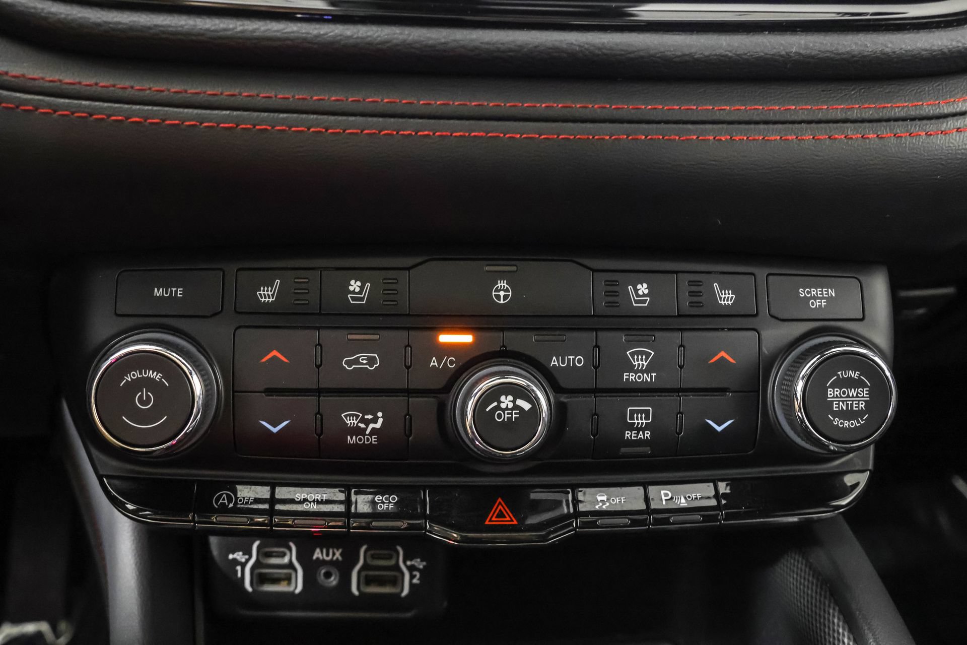 Used 2024 Dodge Durango GT AWD/4WD image 35