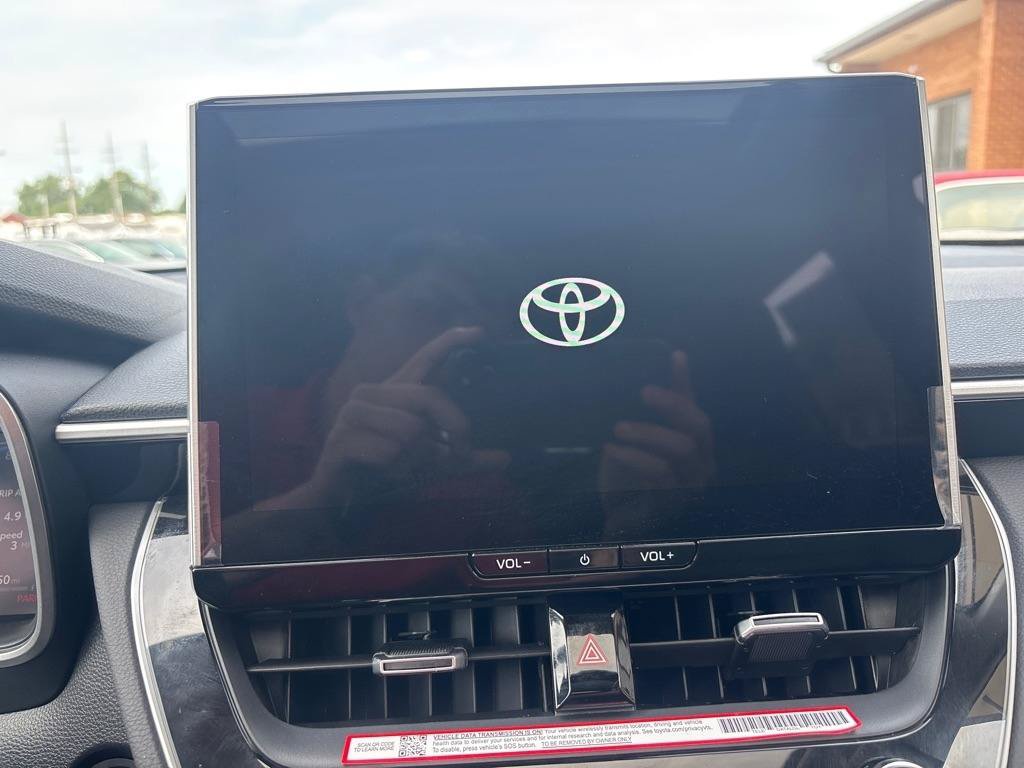 Used 2026 Toyota Corolla Cross XLE w/ Convenience Package FWD image 33