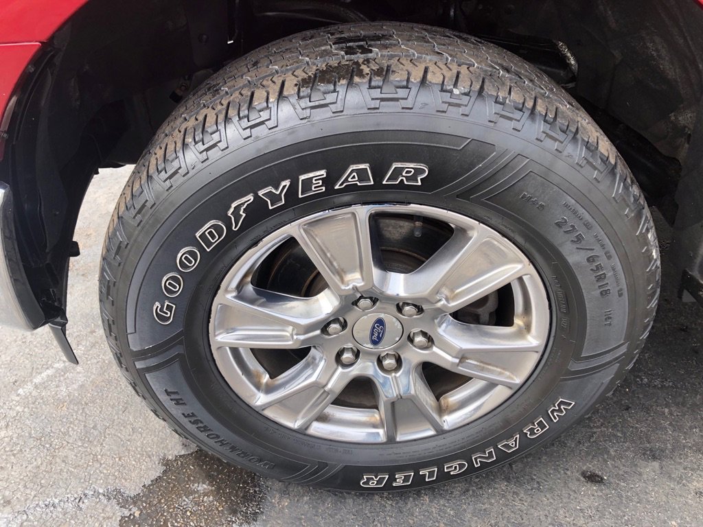 Used 2017 Ford F150 XLT w/ Equipment Group 302A Luxury image 10