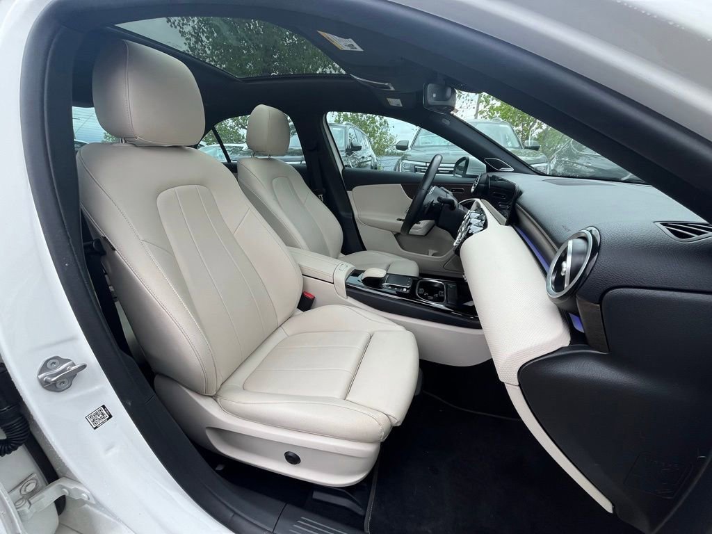 Used 2021 Mercedes-Benz A 220 4MATIC image 12