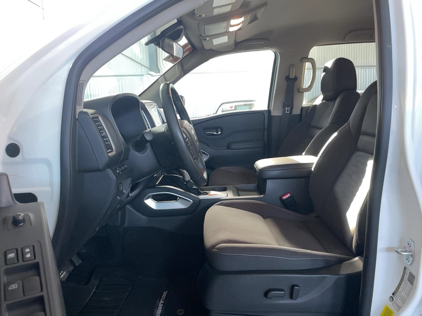 Used 2024 Nissan Frontier SV w/ Hardbody Edition AWD/4WD image 7